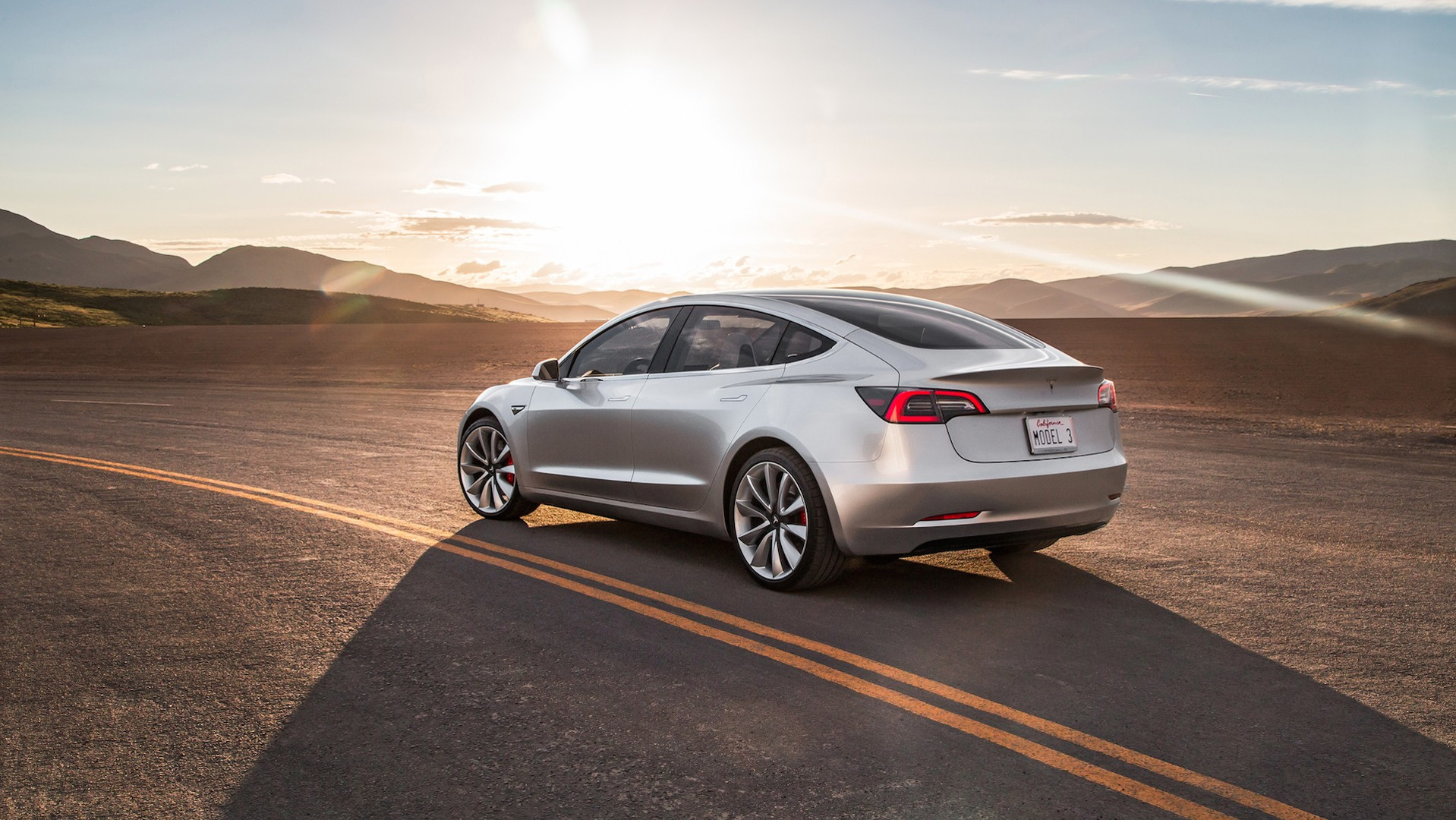 特斯拉Model 3高清官图公布:设计极简 配15英寸大号iPad
