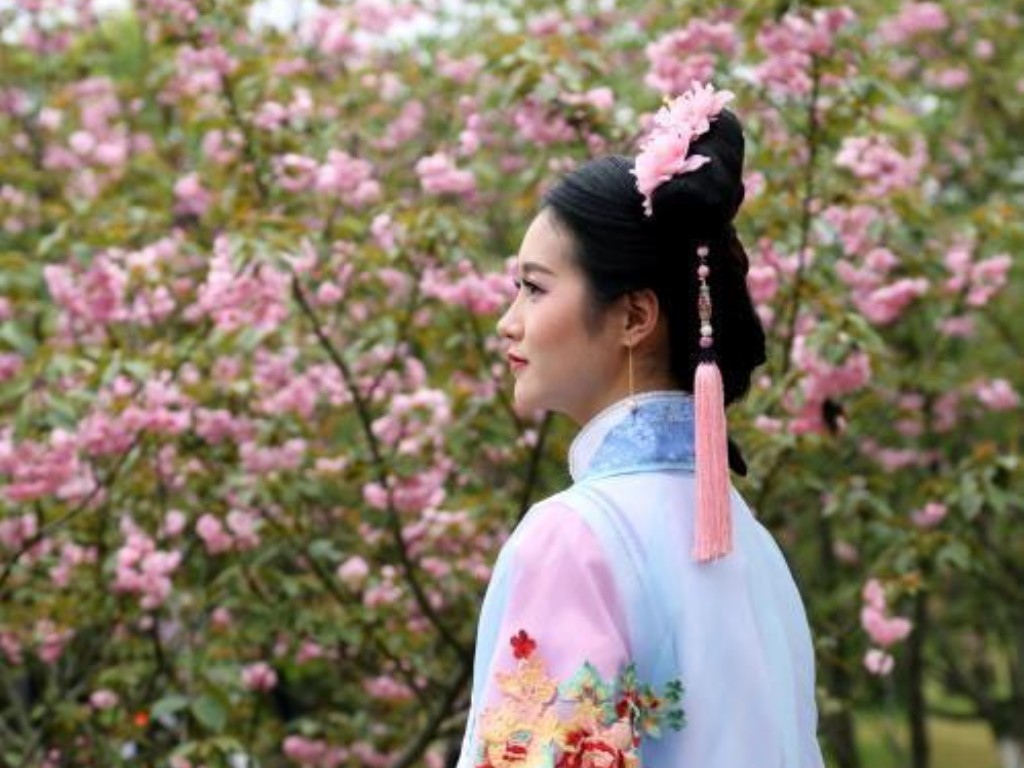 天龙八部手游微信群怎么进(天龙八部手游如何玩五个号)
